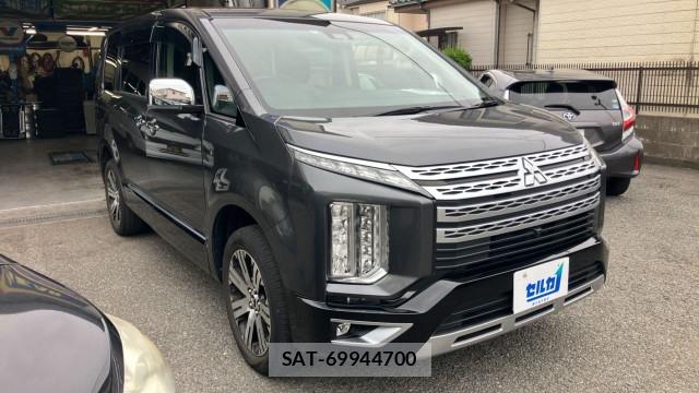 Mitsubishi DELICA 2020-03 8281053-11