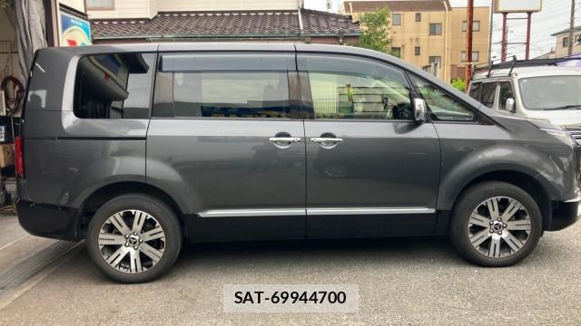 Mitsubishi DELICA 2020-03 8281053-3