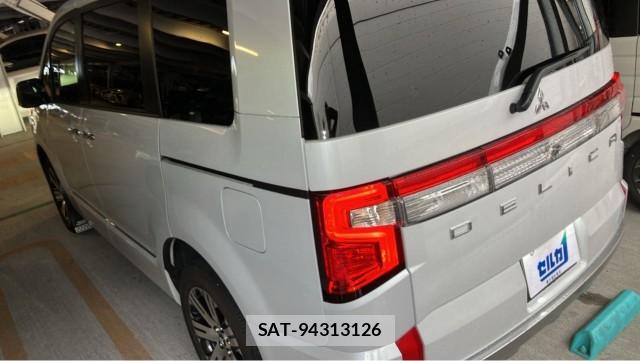 Mitsubishi DELICA 2024-10 8281427-12