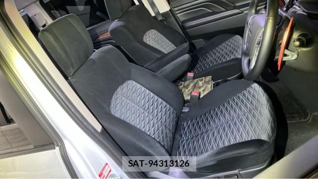 Mitsubishi DELICA 2024-10 8281427-5