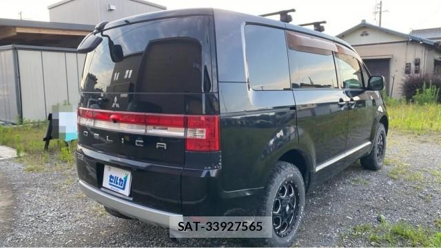 Mitsubishi DELICA 2009-10 8281566-12