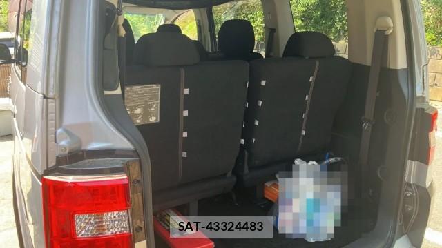 Mitsubishi DELICA 2013-01 8282005-17