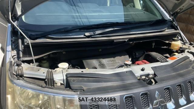 Mitsubishi DELICA 2013-01 8282005-7