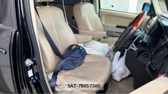 Mitsubishi DELICA 2010-05 8282406-5