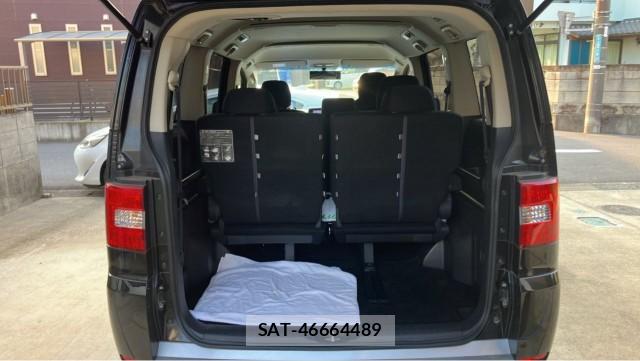 Mitsubishi DELICA 2015-09 8282440-17