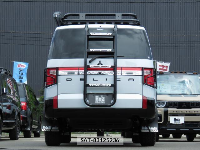 Mitsubishi DELICA 2025-03 8282871-10