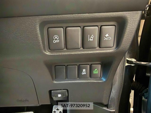 Mitsubishi DELICA 2019-07 8282971-11