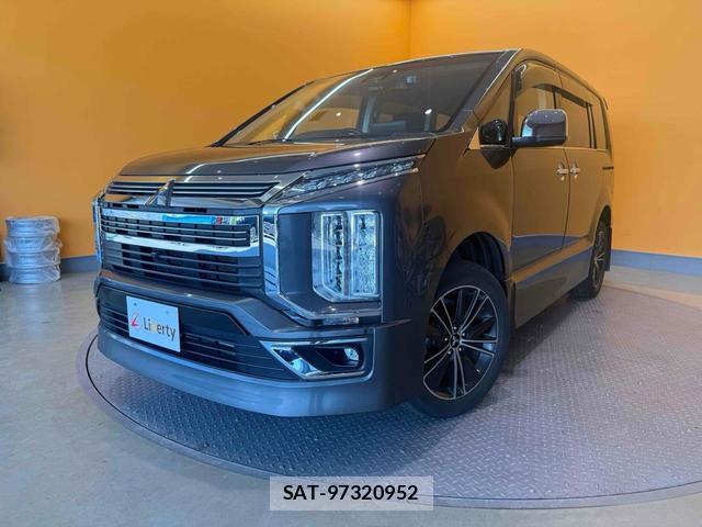 Mitsubishi DELICA 2019-07 8282971-13