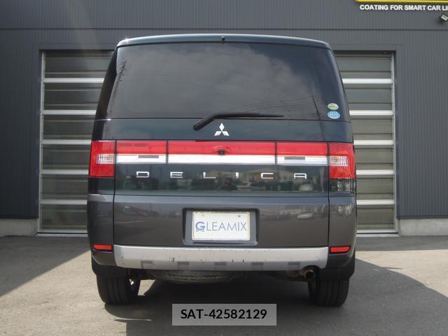 Mitsubishi DELICA 2010-08 8283304-2