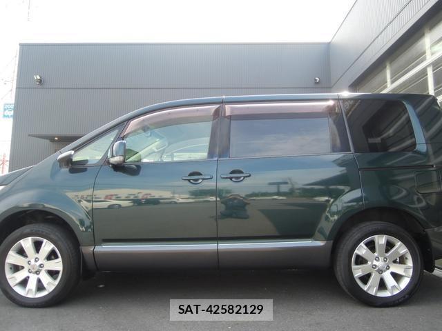 Mitsubishi DELICA 2010-08 8283304-4
