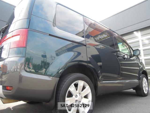 Mitsubishi DELICA 2010-08 8283304-7