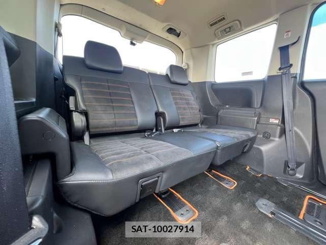 Mitsubishi DELICA 2017-09 8284196-9