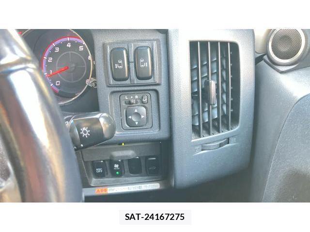 Mitsubishi DELICA 2007-09 8284226-11