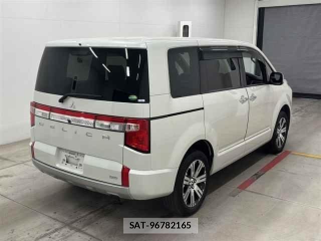 Mitsubishi DELICA 2021-04 8284405-1