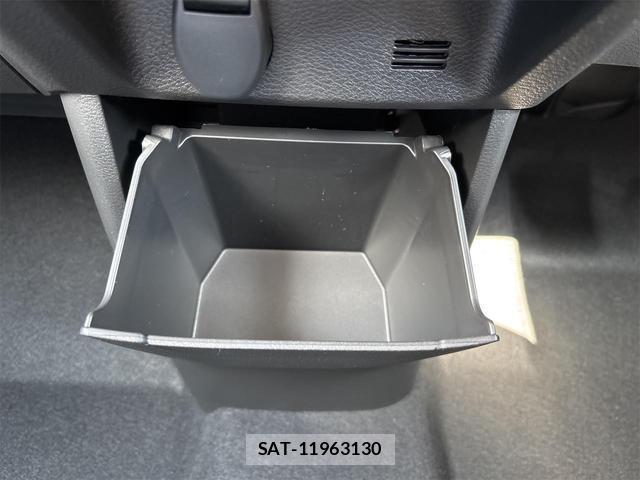 Mitsubishi DELICA MINI 2025-06 8277076-6