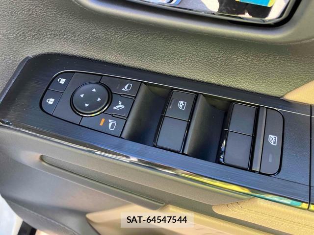 Mitsubishi DELICA MINI 2025-11 8277106-11