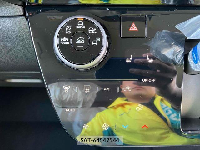 Mitsubishi DELICA MINI 2025-11 8277106-7