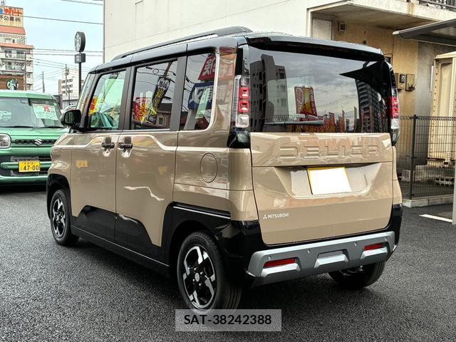 Mitsubishi DELICA MINI 2025-10 8277988-7