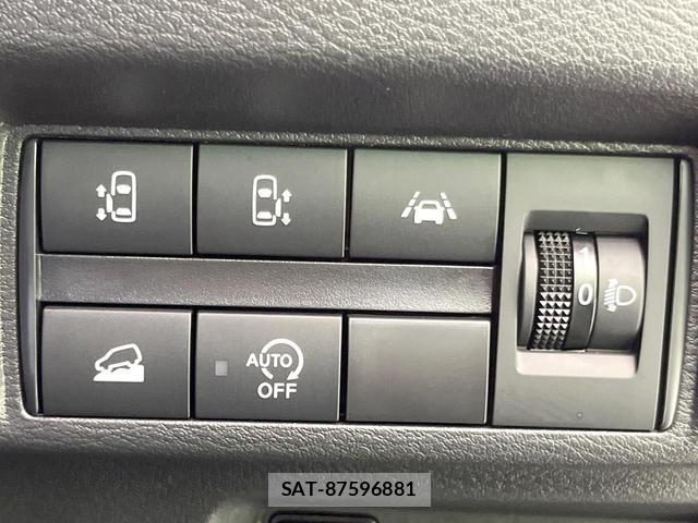 Mitsubishi DELICA MINI 2024-01 8282609-4