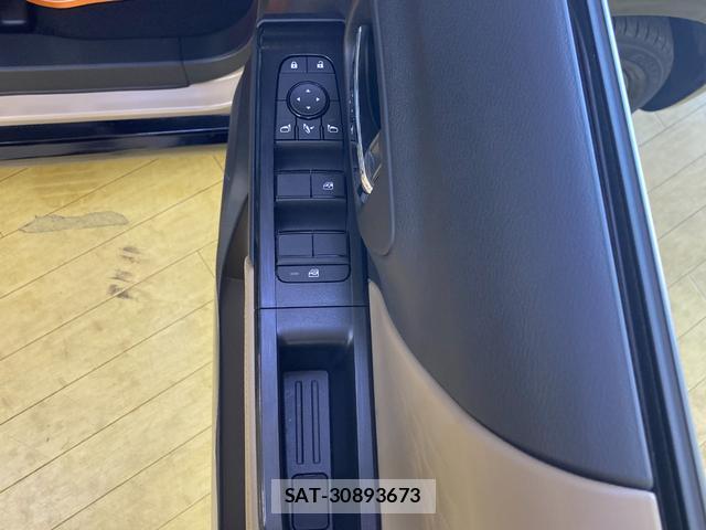 Mitsubishi DELICA MINI 2025-11 8285414-10