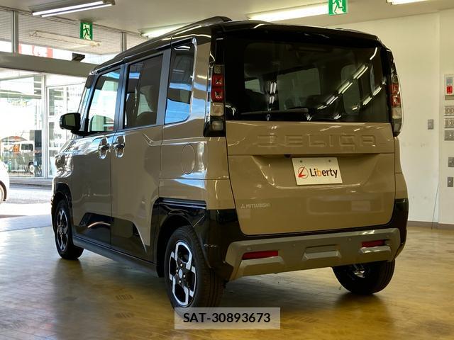Mitsubishi DELICA MINI 2025-11 8285414-16