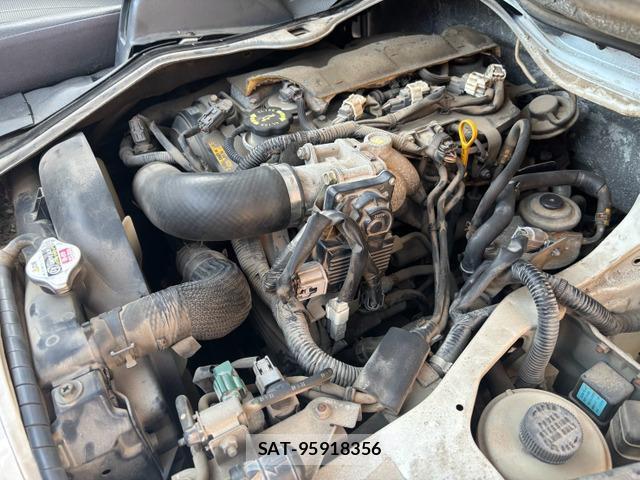 Mitsubishi DELICA TRUCK 2005-02 8283741-12