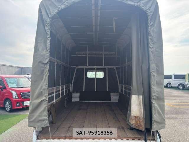 Mitsubishi DELICA TRUCK 2005-02 8283741-5