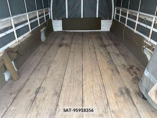 Mitsubishi DELICA TRUCK 2005-02 8283741-6