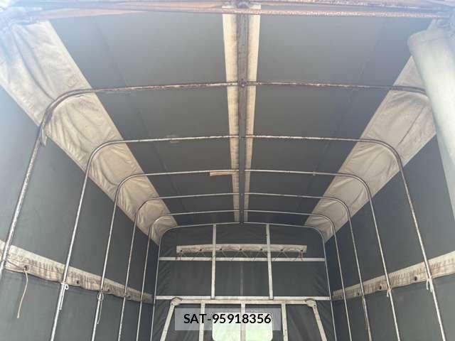 Mitsubishi DELICA TRUCK 2005-02 8283741-7