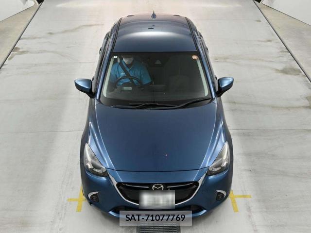 Mazda DEMIO 2018-08 8277913-9