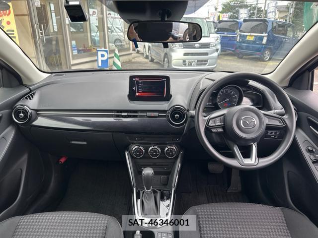 Mazda DEMIO 2019-04 8281192-1