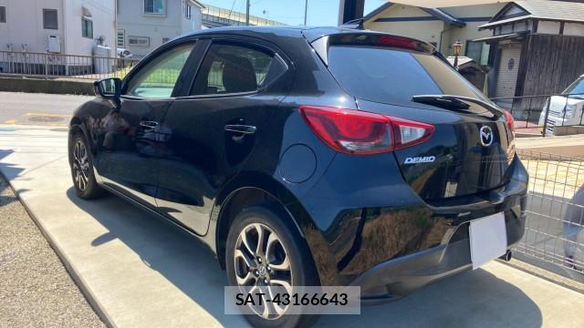 Mazda DEMIO 2015-03 8281944-13