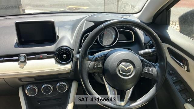 Mazda DEMIO 2015-03 8281944-16