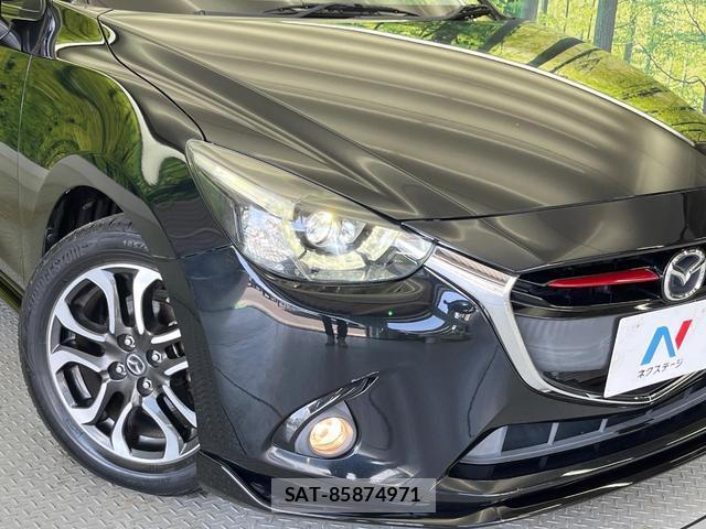 Mazda DEMIO 2015-11 8283025-12