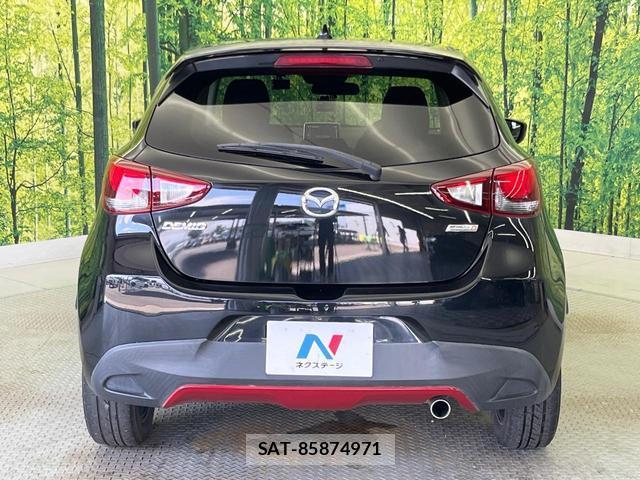 Mazda DEMIO 2015-11 8283025-15