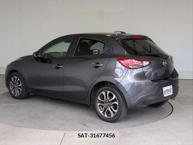 Mazda DEMIO 2015-04 8283708-10