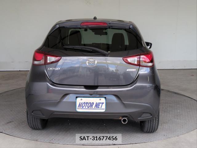 Mazda DEMIO 2015-04 8283708-13