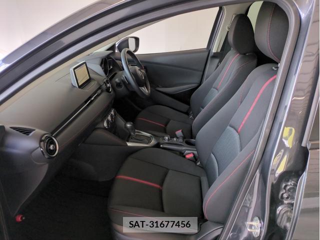 Mazda DEMIO 2015-04 8283708-5