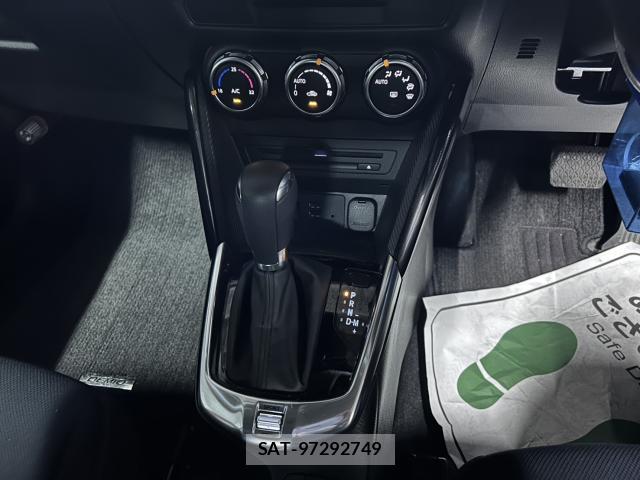 Mazda DEMIO 2015-06 8284766-12