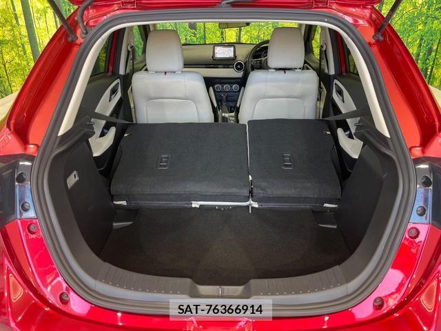 Mazda DEMIO 2018-03 8284935-9