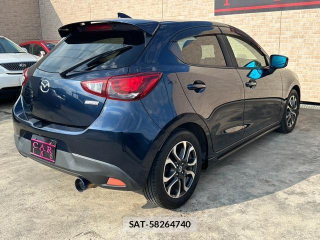 Mazda DEMIO 2016-01 8285448-2