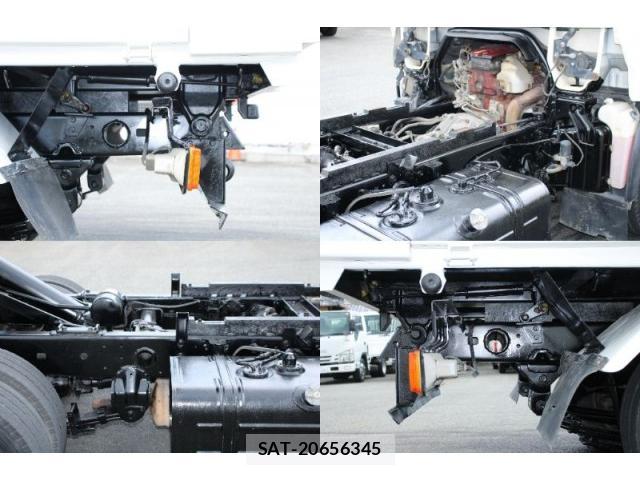 Hino DUTRO 2012-10 8276802-18