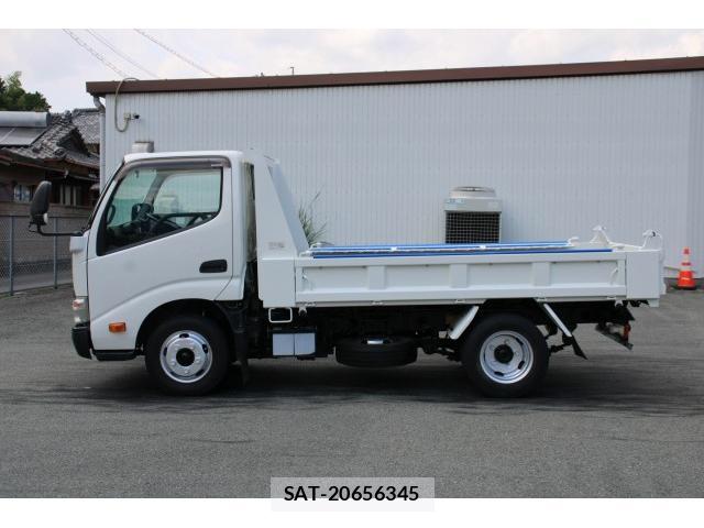 Hino DUTRO 2012-10 8276802-3