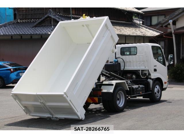 Hino DUTRO 2012-07 8276803-12