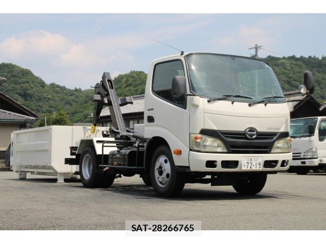 Hino DUTRO 2012-07 8276803-2
