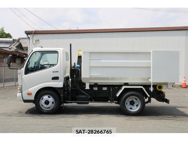 Hino DUTRO 2012-07 8276803-5