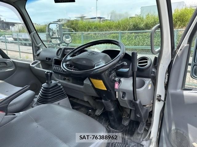Hino DUTRO 2015-05 8277516-2