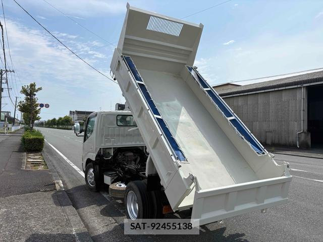 Hino DUTRO 2009-01 8280292-1