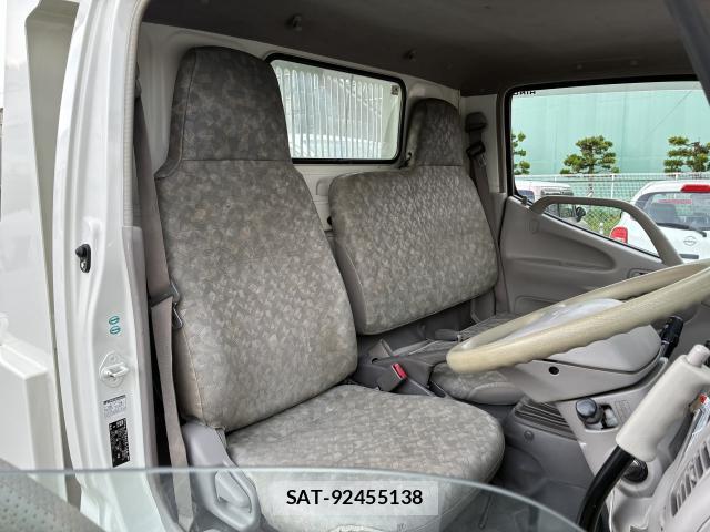 Hino DUTRO 2009-01 8280292-13