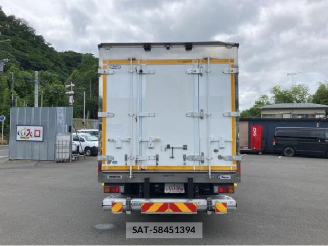 Hino DUTRO 2018 8280421-14